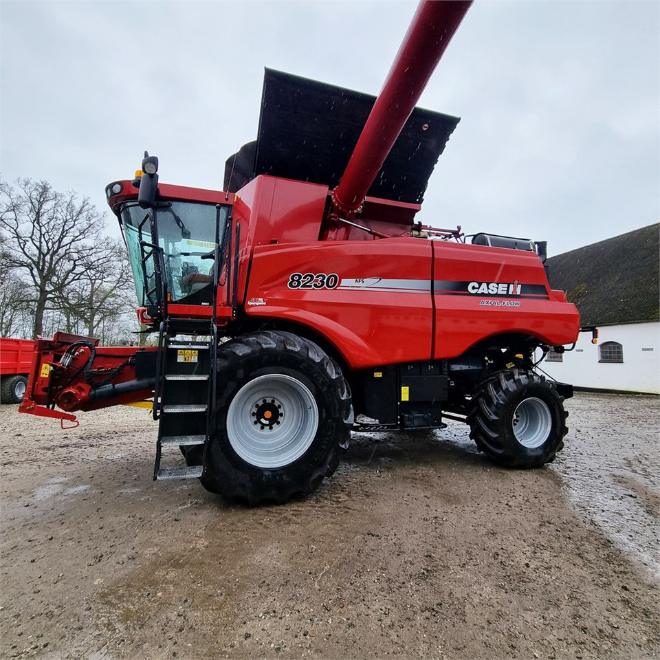 CASE IH 8230 租赁 CASE IH 8230：图1