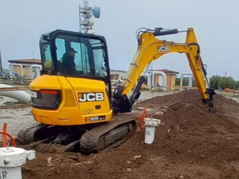 履带式挖掘机 JCB 65R-1