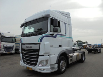 牵引车 DAF XF 440