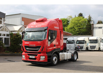 牵引车 IVECO