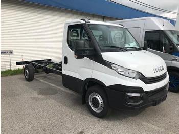 驾驶室底盘卡车 IVECO Daily 35s18