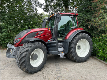 拖拉机 VALTRA T214