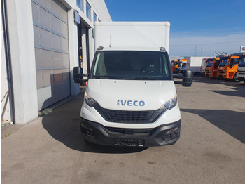 无侧窗厢式货车 IVECO Daily 35s16