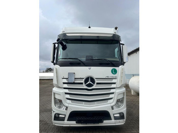 驾驶室底盘卡车 Mercedes-Benz Actros 2545 BDF 6x2 Euro 6：图2