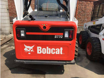 滑移装载机 BOBCAT