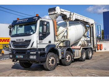 混凝土搅拌车 IVECO Trakker