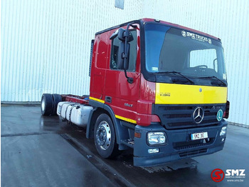 驾驶室底盘卡车 MERCEDES-BENZ Actros 1841