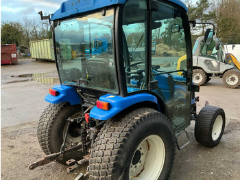 紧凑型拖拉机 New Holland TC35DA：图4