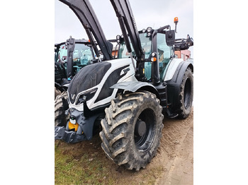 拖拉机 VALTRA T154