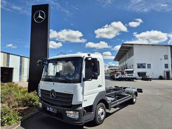 驾驶室底盘卡车 MERCEDES-BENZ Atego 818