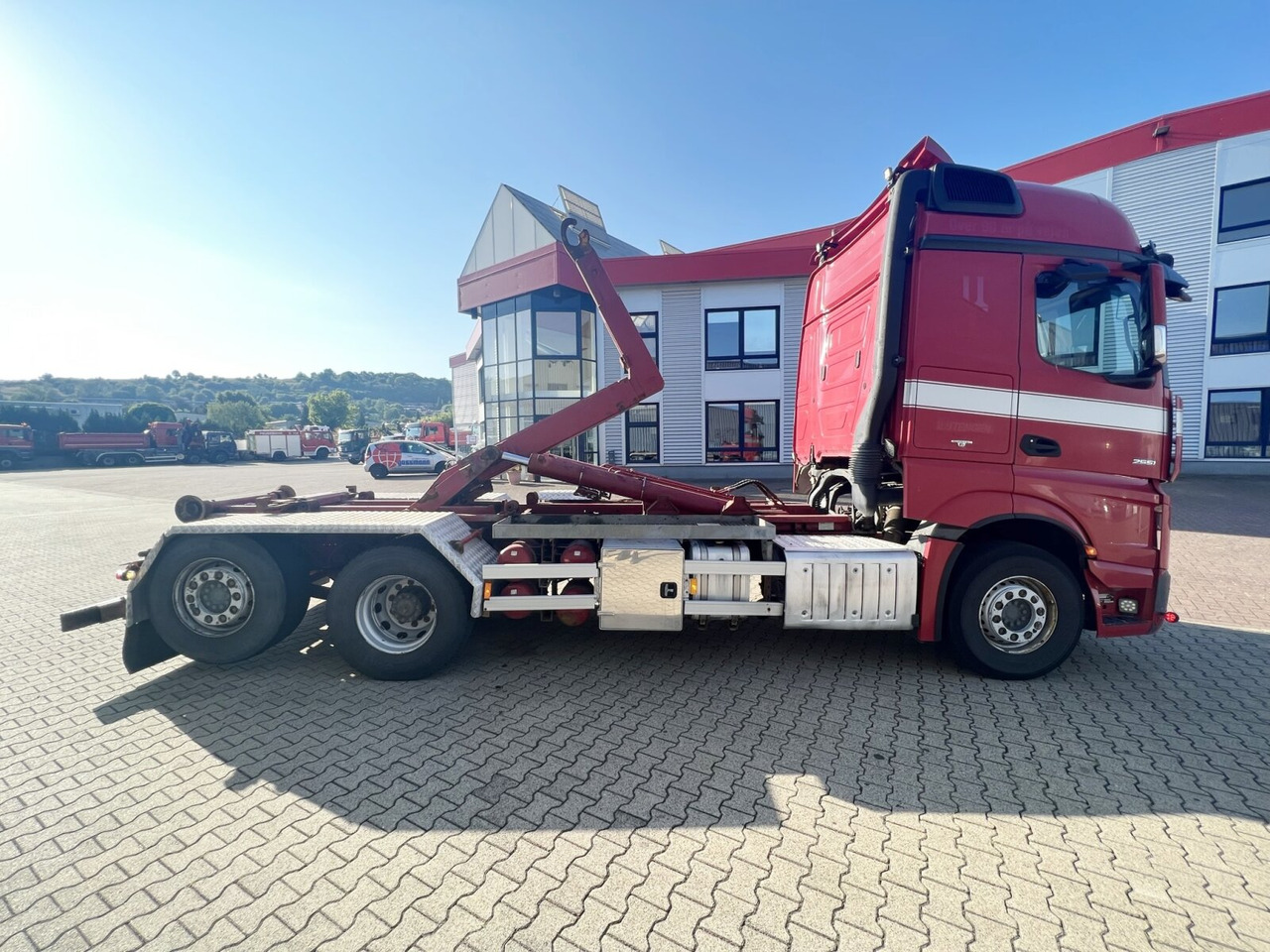 吊钩升降车 Mercedes-Benz Actros 2551 L 6x2 Actros 2551 L 6x2/46, Retarder, Liftachse, BigSpace, Bi-Xenon：图10