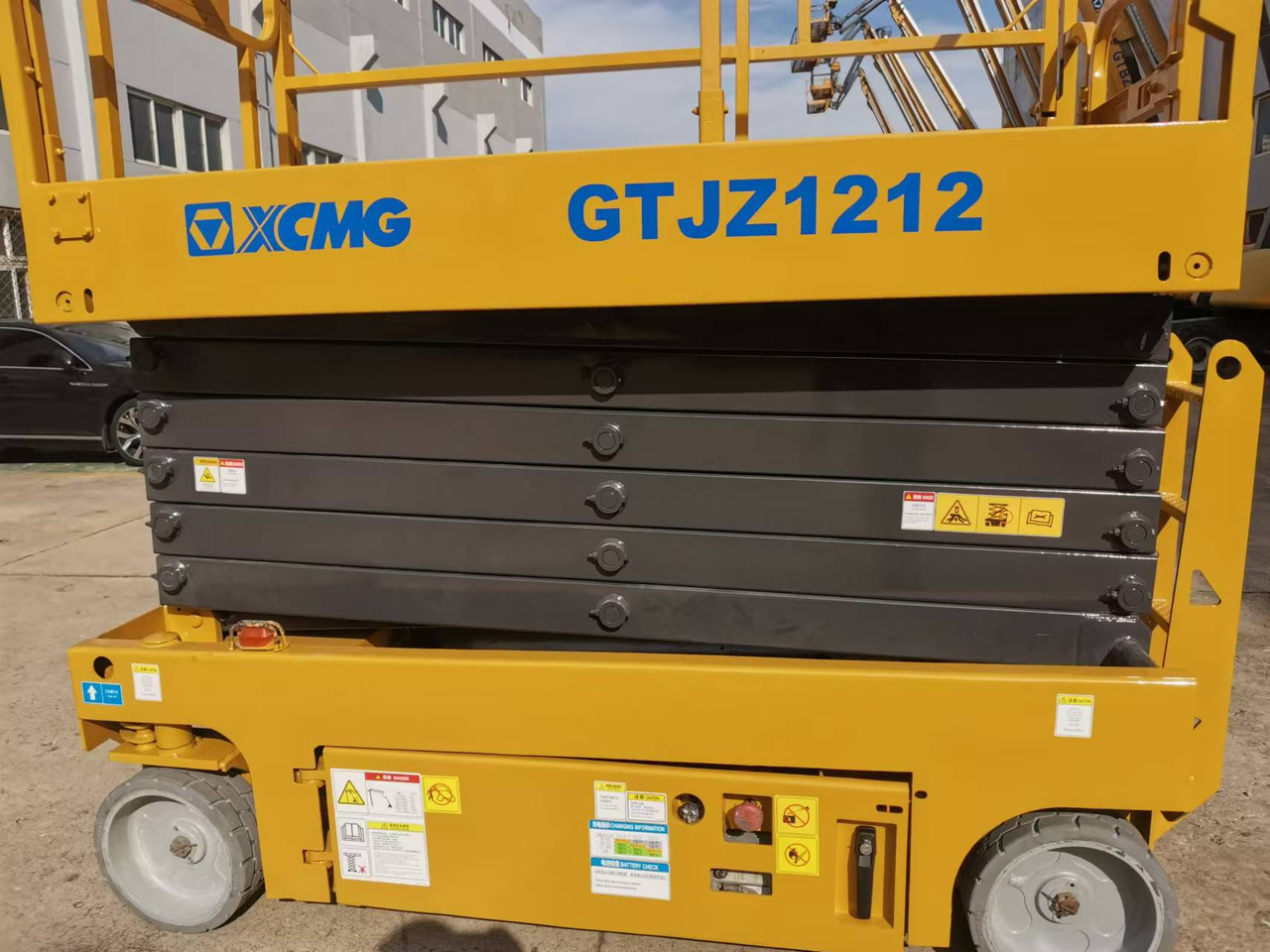 剪式升降机 XCMG Official 12m Used Self Propelled Scissor Lift GTJZ1212 Aerial Work Platforms For Sale：图10