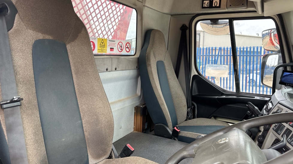 箕斗装载车 VOLVO FL 250 EURO 6：图8