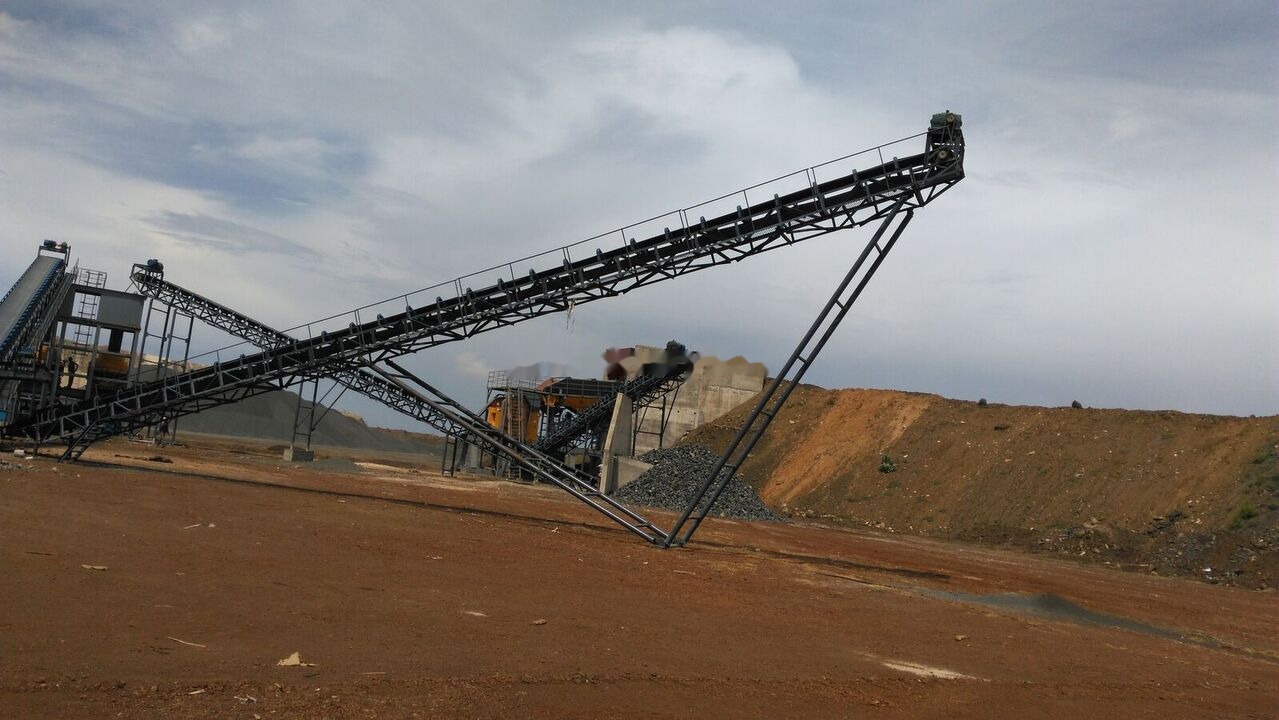 新的 颚式破碎机 Kinglink 250TPH Basalt \ Silex Stone Crusher Crushing Plant：图9