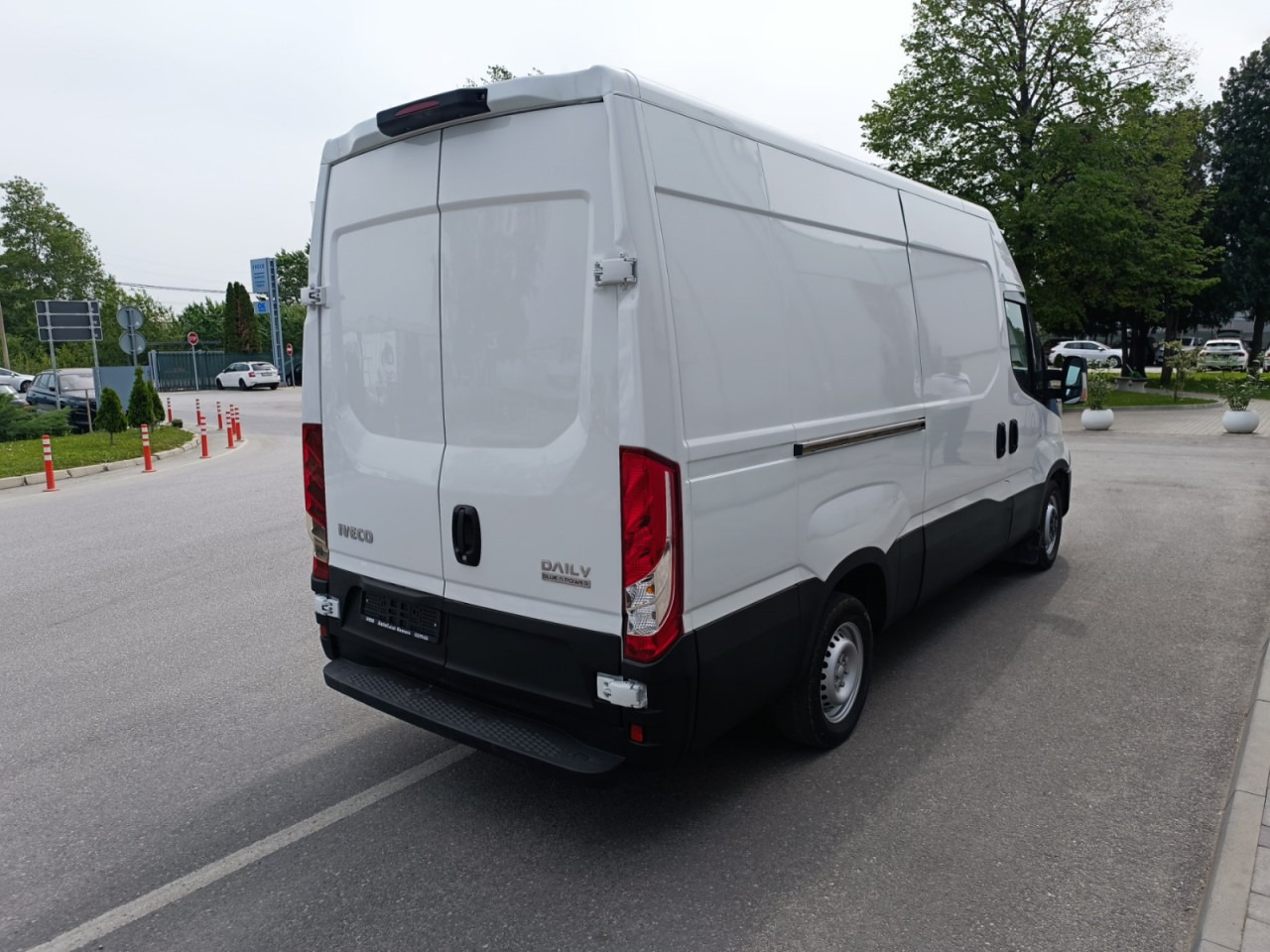 无侧窗厢式货车 IVECO Daily 35S14N 12m3:图11 无侧窗厢式货车 IVECO Daily 35S14N 12m3:图11