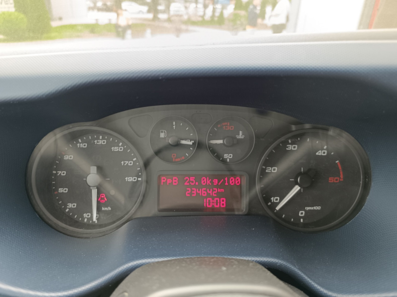 无侧窗厢式货车 IVECO Daily 35S14N 12m3:图5 无侧窗厢式货车 IVECO Daily 35S14N 12m3:图5