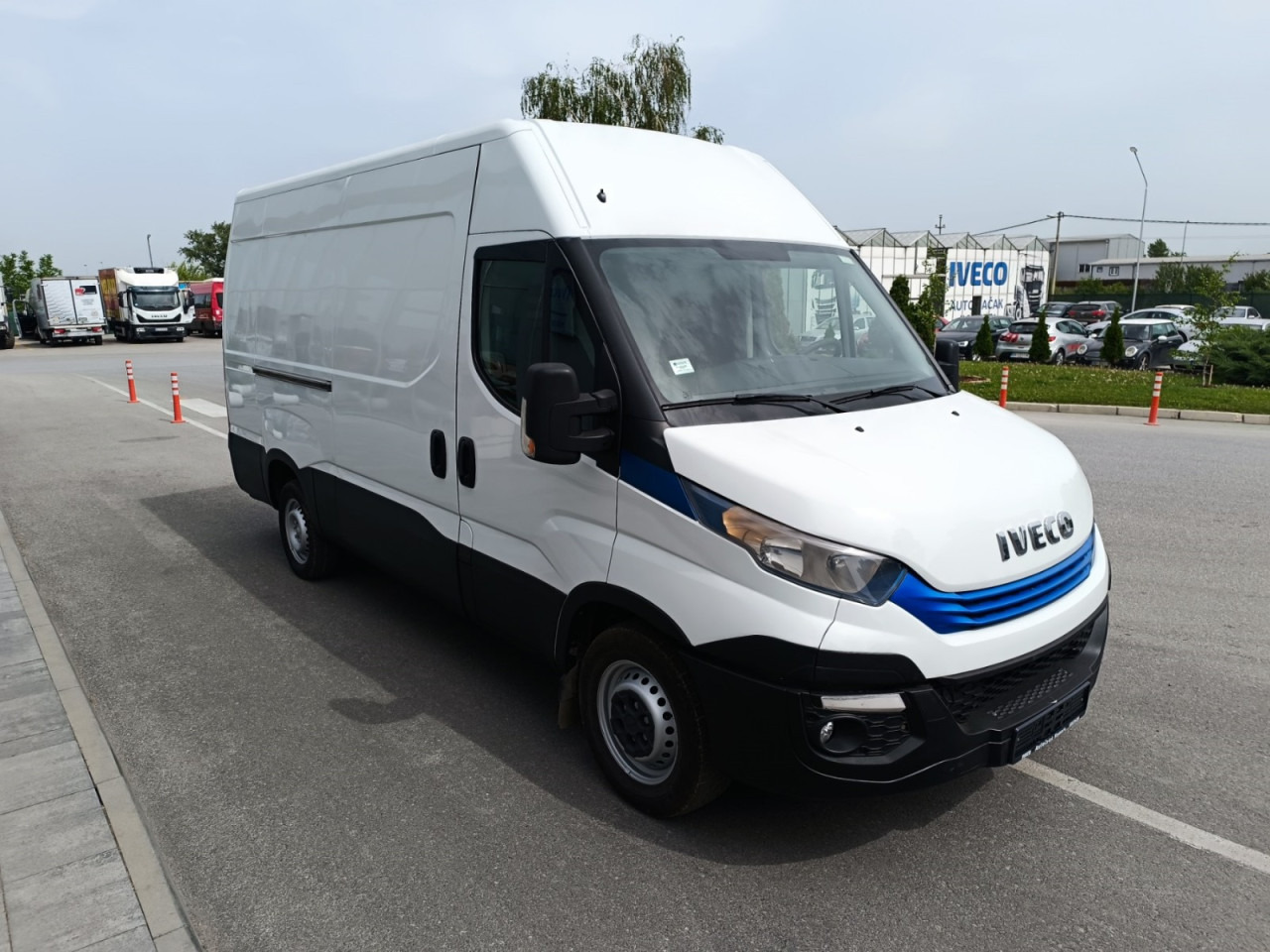 无侧窗厢式货车 IVECO Daily 35S14N 12m3:图8 无侧窗厢式货车 IVECO Daily 35S14N 12m3:图8