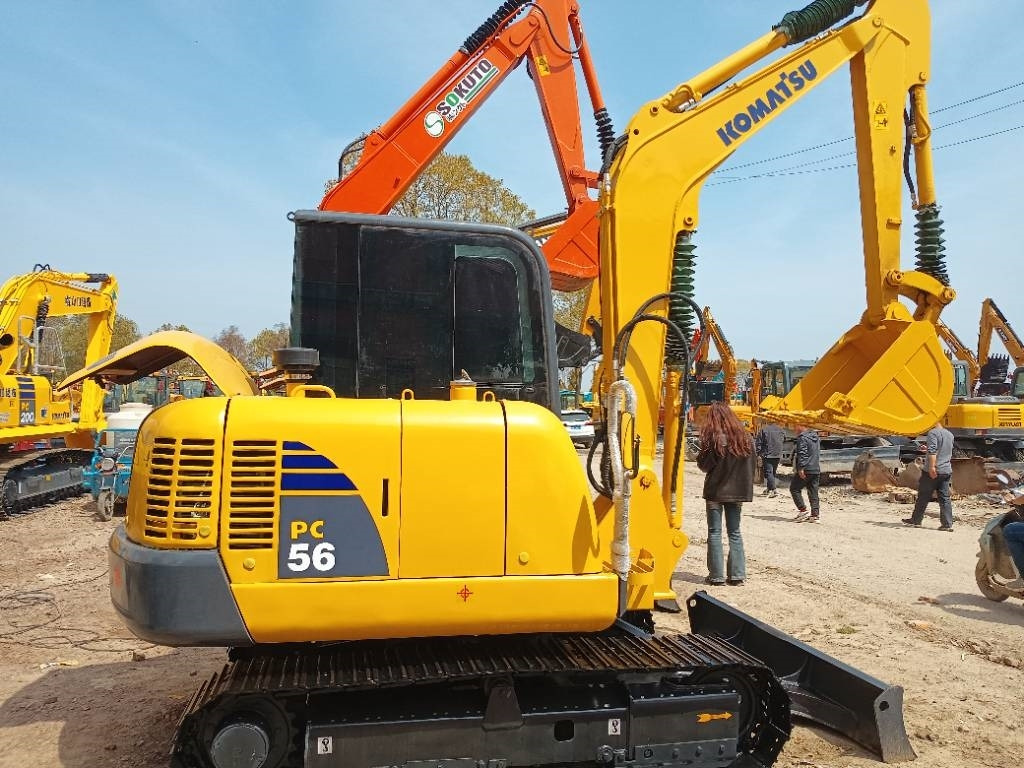 小型挖掘机 Komatsu PC56：图6