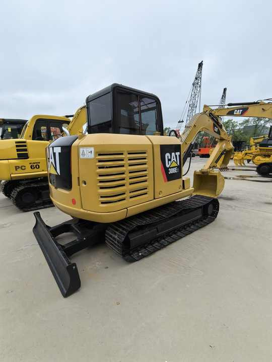 履带式挖掘机 Japan original 6 ton mini used caterpillar cat 306E2 excavator in Shanghai for sale：图6