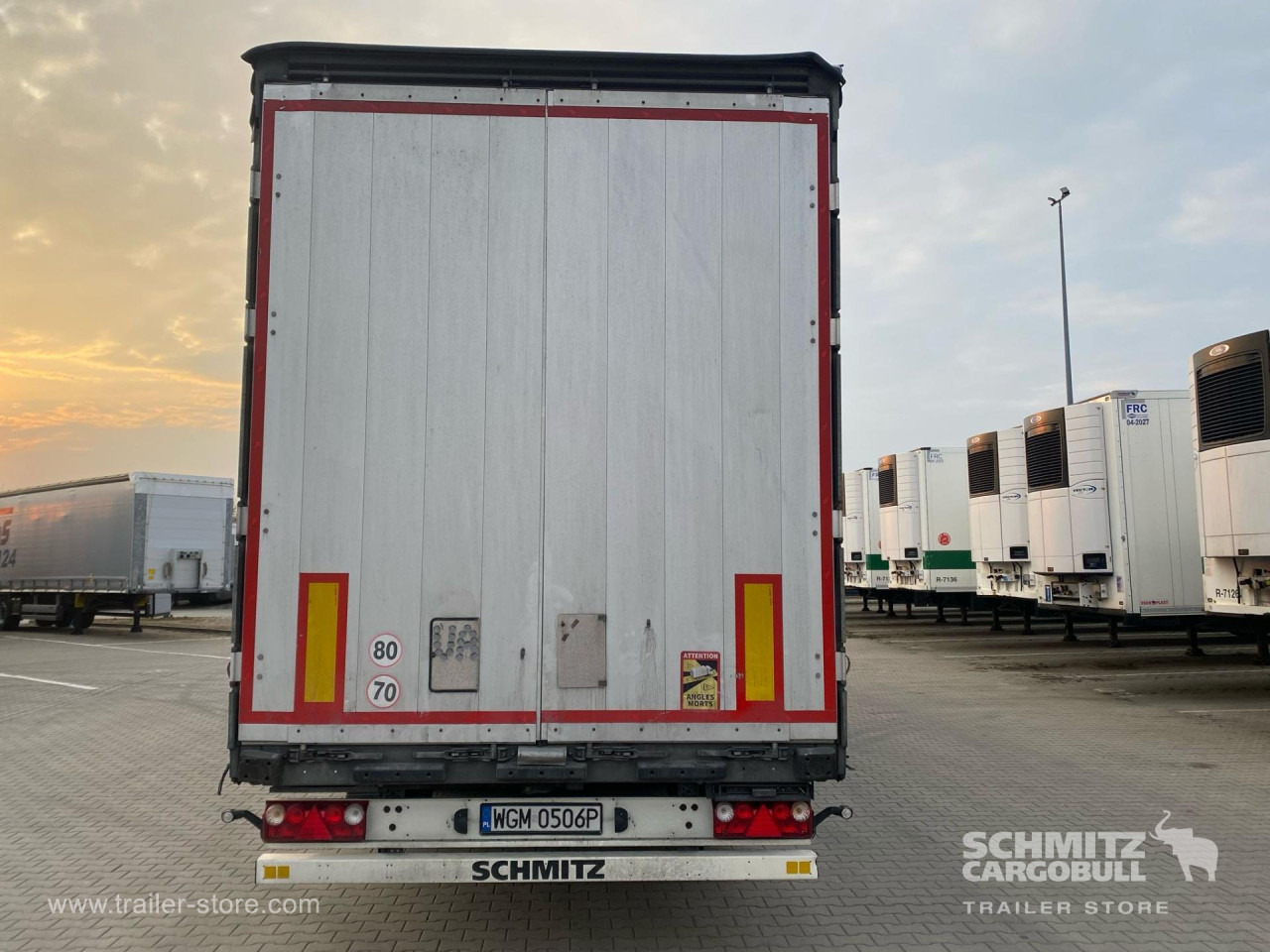 侧帘半拖车 SCHMITZ Curtainsider Mega：图7