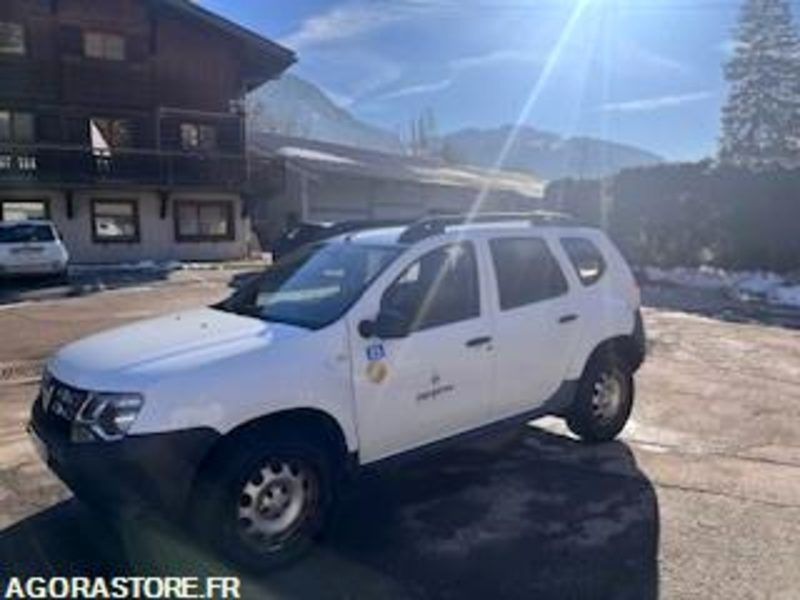 汽车 DACIA DUSTER 4X4：图1