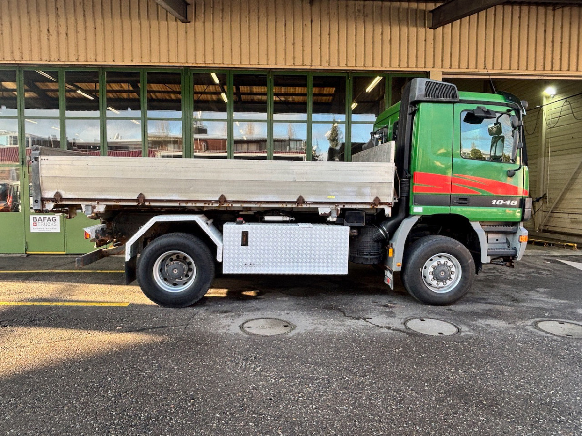 翻斗车 MERCEDES Actros 1848    4x4：图12