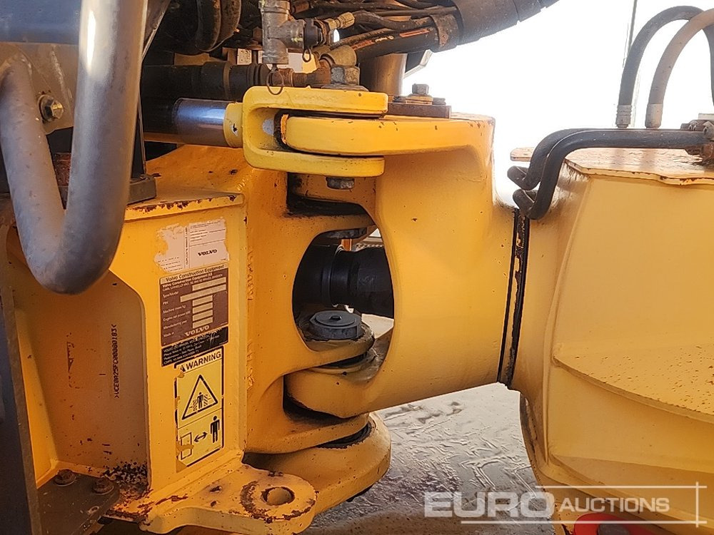 铰接式自卸车 2013 Volvo A25F：图14